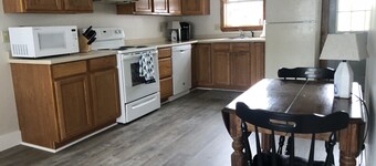 Convenient Downtown Location w/Harbor View