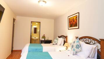 1 bedroom, desk, free WiFi, bed sheets