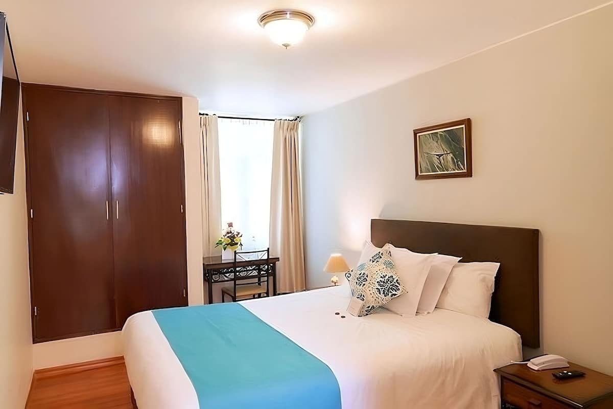1 bedroom, desk, free WiFi, bed sheets