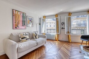 Télévision, espaces bureaux