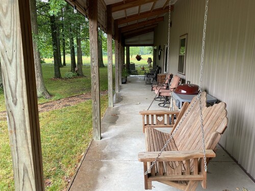 Shady Lakes Escape-w/n minutes from Wineries & Lakes!