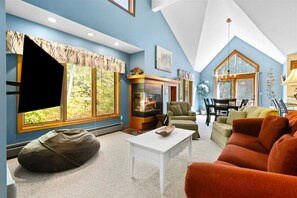 TV, fireplace, offices