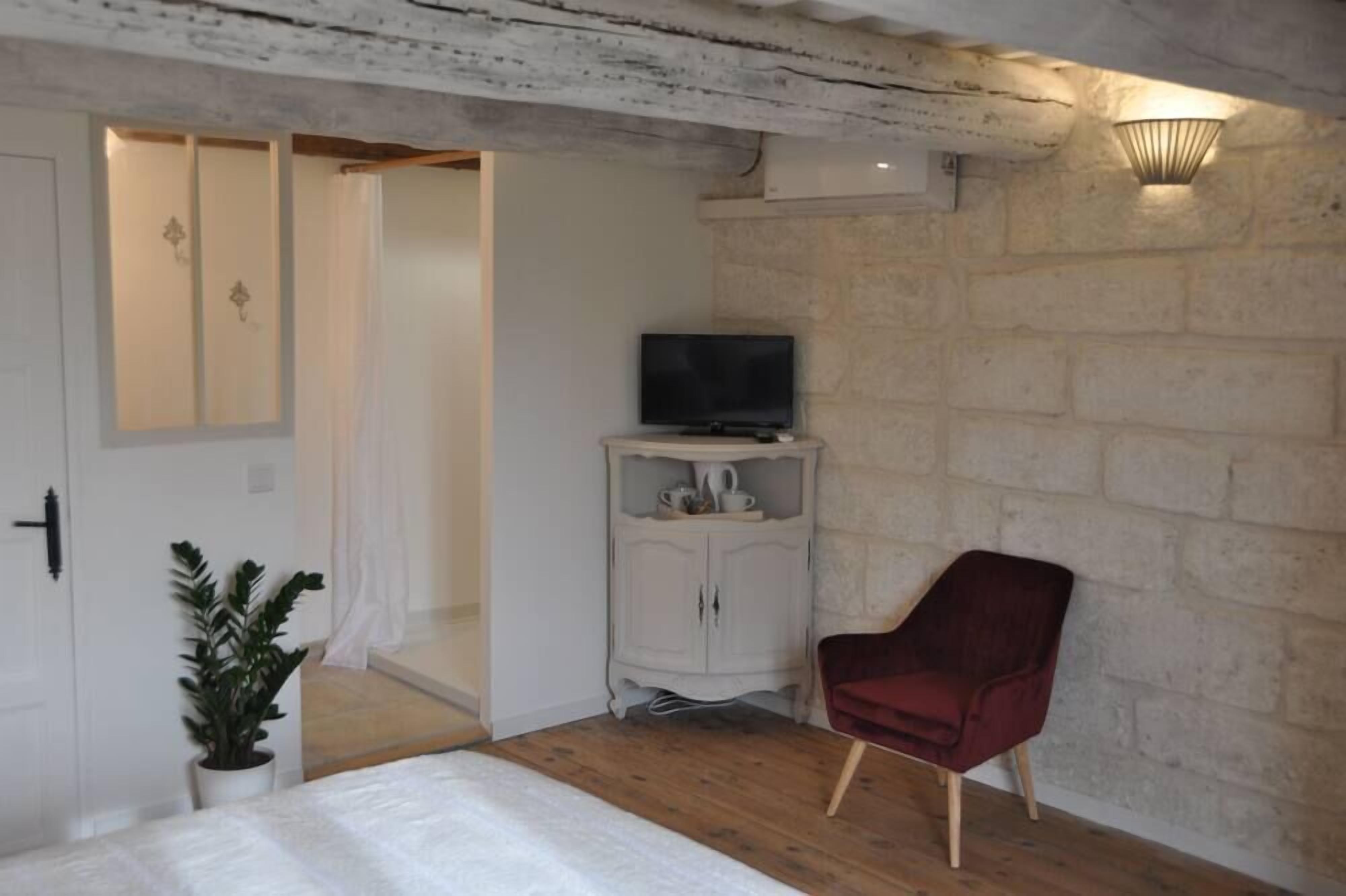 Foto - Le Mas des Cerisiers JACUZZI et SAUNA inclus pour tous les logements