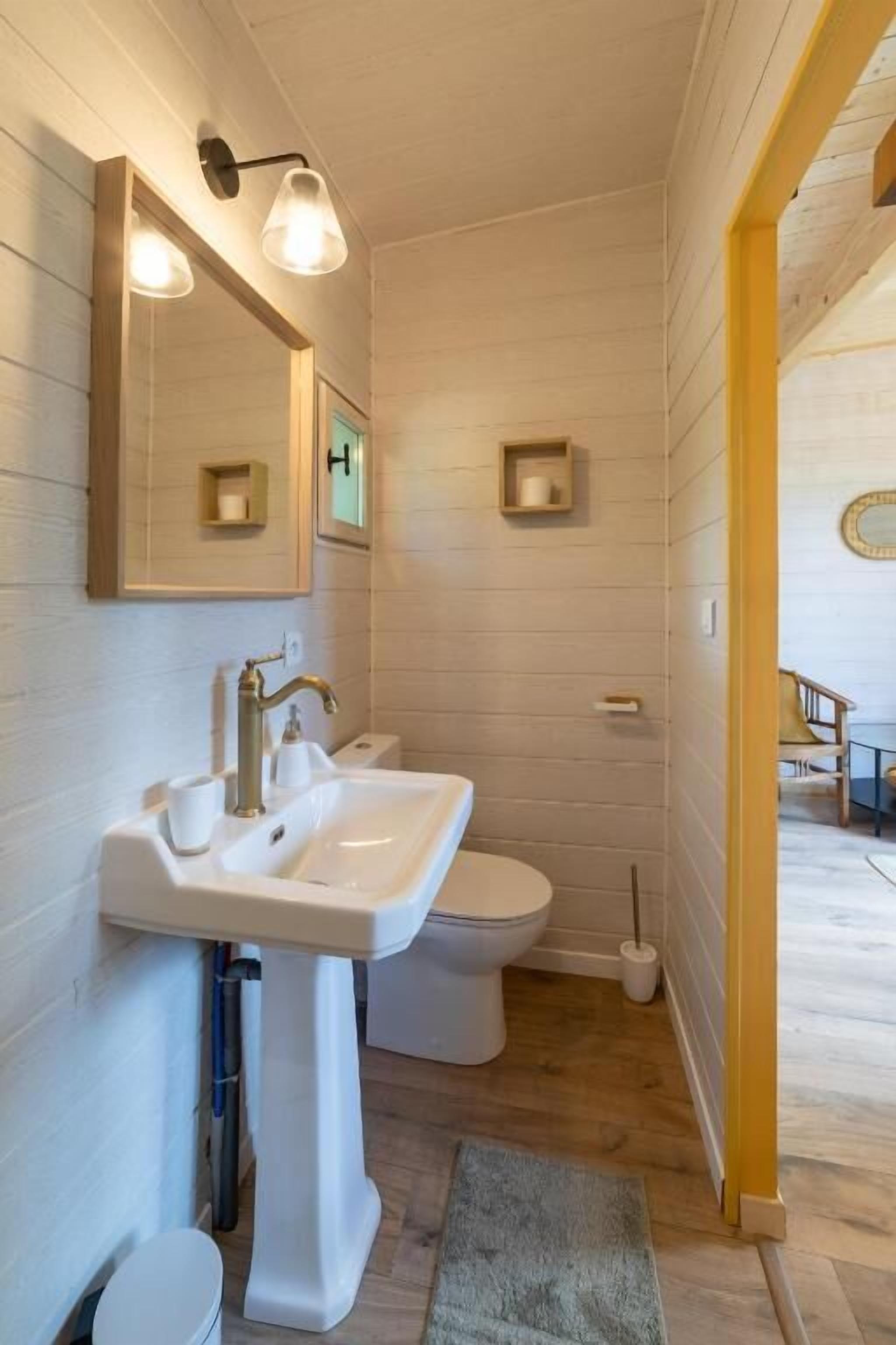 Foto - Le Mas des Cerisiers JACUZZI et SAUNA inclus pour tous les logements