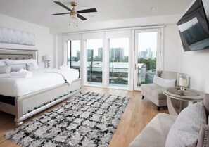 6 bedrooms, iron/ironing board, free WiFi, bed sheets