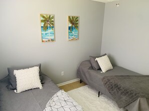 3 bedrooms, WiFi, bed sheets