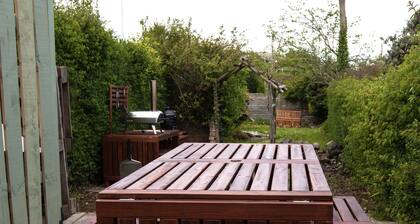 Stylish Coastal Cottage