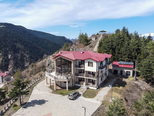Savsat Kosk Otel