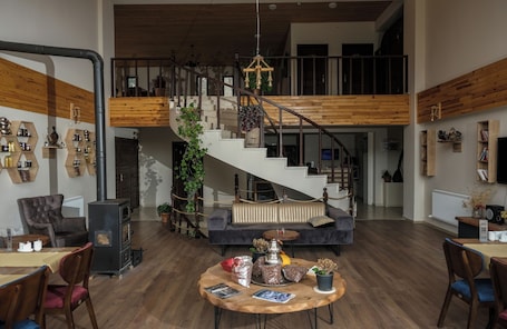 Interior. Savsat Kosk Otel