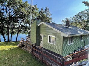 Exterior - Lakefront Cottage with Amazing Views and Privacy! (Oxford)