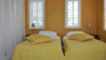 2 slaapkamers, een kluis op de kamer, een strijkplank/strijkijzer