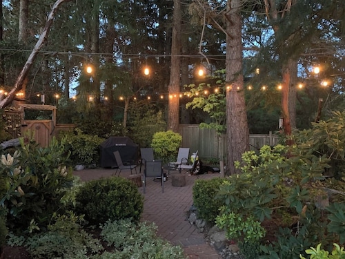 A quiet, private suite overlooking a quaint lake