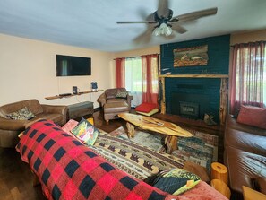 Una Smart TV, libros