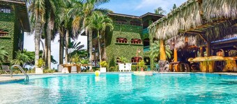 Marea Brava Hotel & Villas