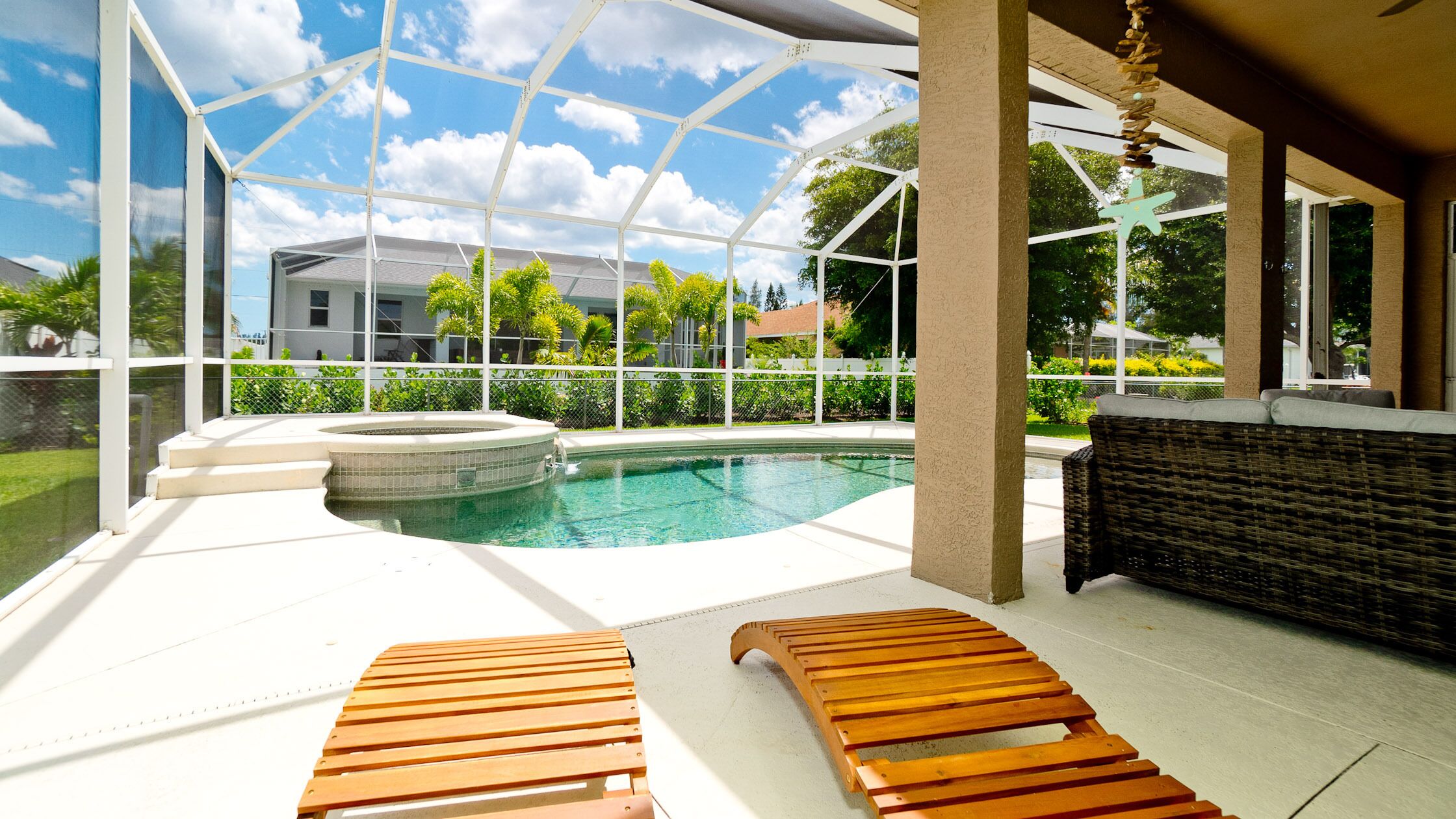4br & 2bath Family friendly, Dog friendly w/Pool and Spa