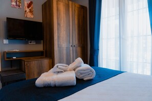 Caja de seguridad en la habitación y decoración personalizada 