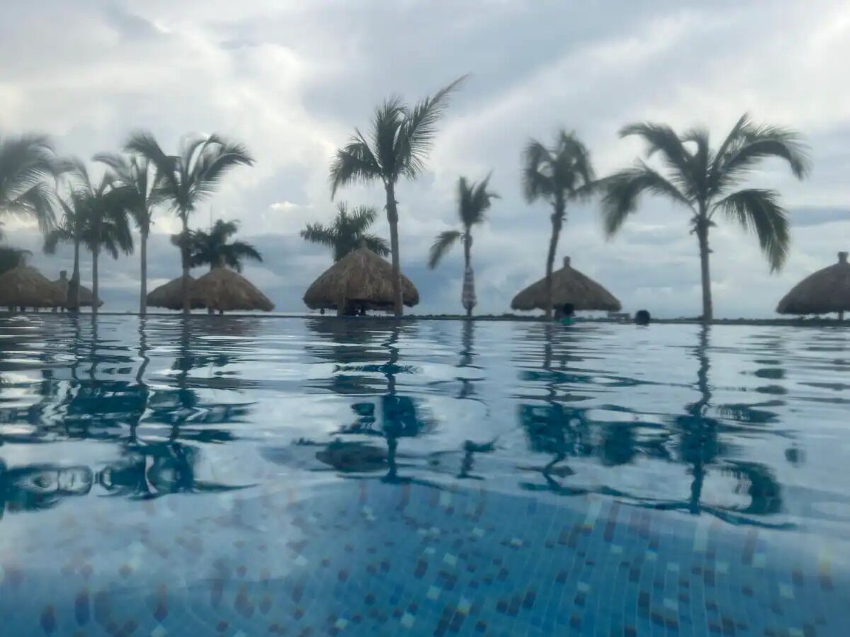 حمّام سباحة خارجي