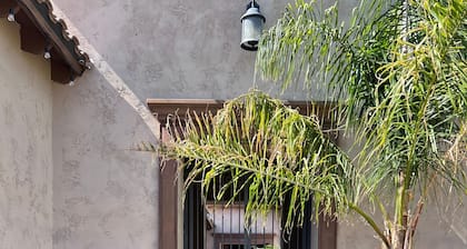 Private entrance, stand alone Casita with attached bath