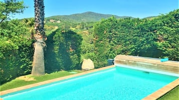 Piscine extérieure, piscine chauffée