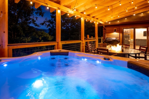 Relax: The ultimate serene escape. 6 people can immerse in the mountain views!