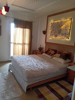 2 bedrooms, iron/ironing board, WiFi, bed sheets - Beautiful apartment in a residence with swimming pool, 750m from the beach. Comfort guaranteed. (Saïdia)