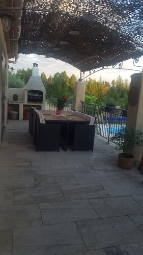 A friendly, relaxing villa in Provence