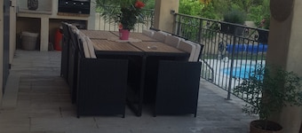 A friendly, relaxing villa in Provence