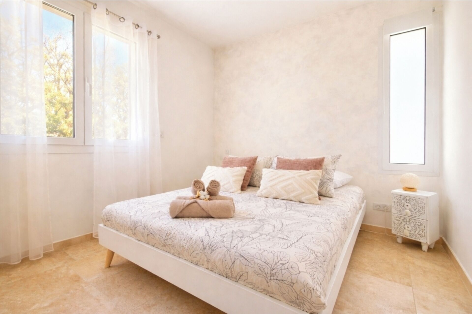 2 habitaciones, tabla de planchar con plancha y wifi gratis 