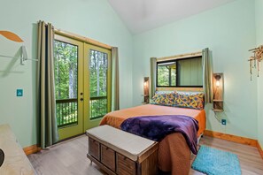 Basic Chalet | 5 bedrooms, iron/ironing board, free WiFi, bed sheets