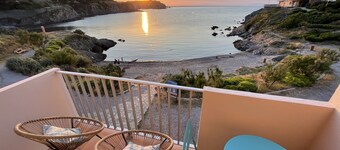 AZUR Les pieds dans l'eau - WIFI FIBRE- Covered PARKING ☀️