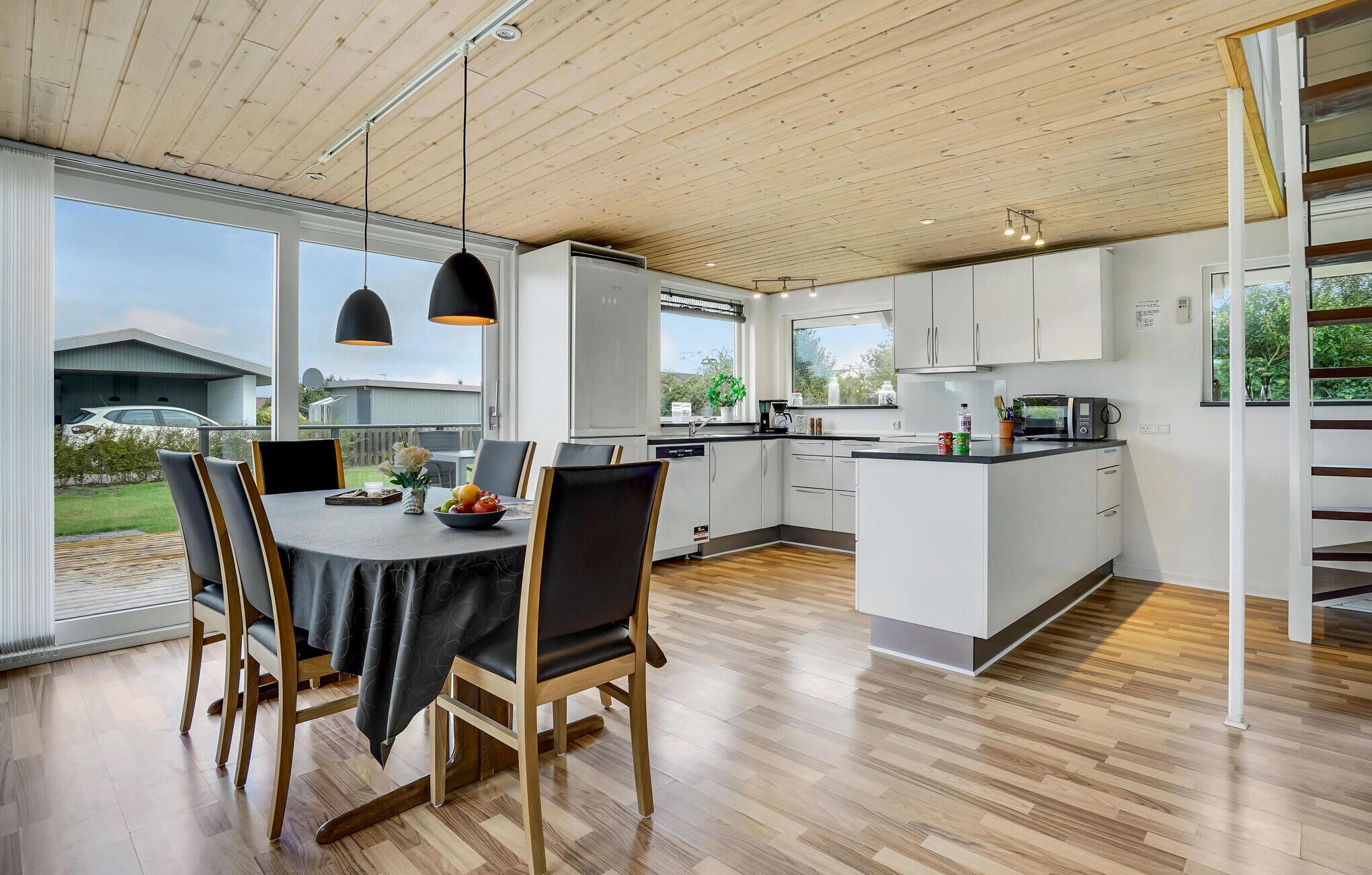 Køleskab, ovn, kogeplade, opvaskemaskine