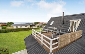 Outdoor dining - Amazing home in Bogense with sauna (Bogense)