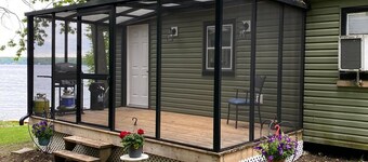 Waterfront cottage on St.Lawrence