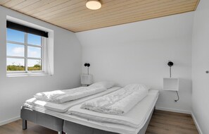 7 makuuhuonetta, vauvan matkasänky, ilmainen Wi-Fi