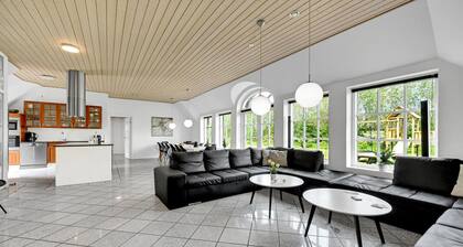 Stunning home in Ulfborg with sauna