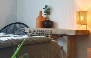 3 bedrooms, free WiFi, bed sheets - Stunning home in Klimno with WiFi (Klimno)