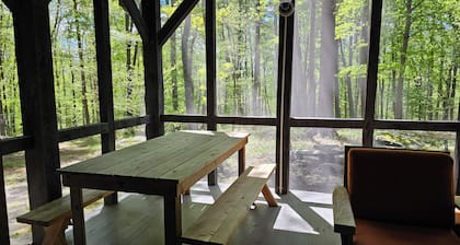 Charming Cottage Rental Near Woodstock Heated Pool, Fire Pit, Screened Porch