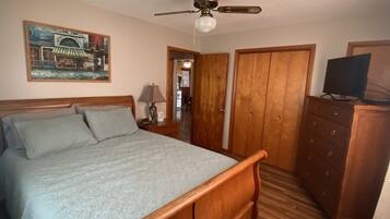 2 soverom, strykejern/-brett, wi-fi (inkludert) og sengetøy