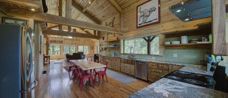 Servilletas de papel, mesa de comedor