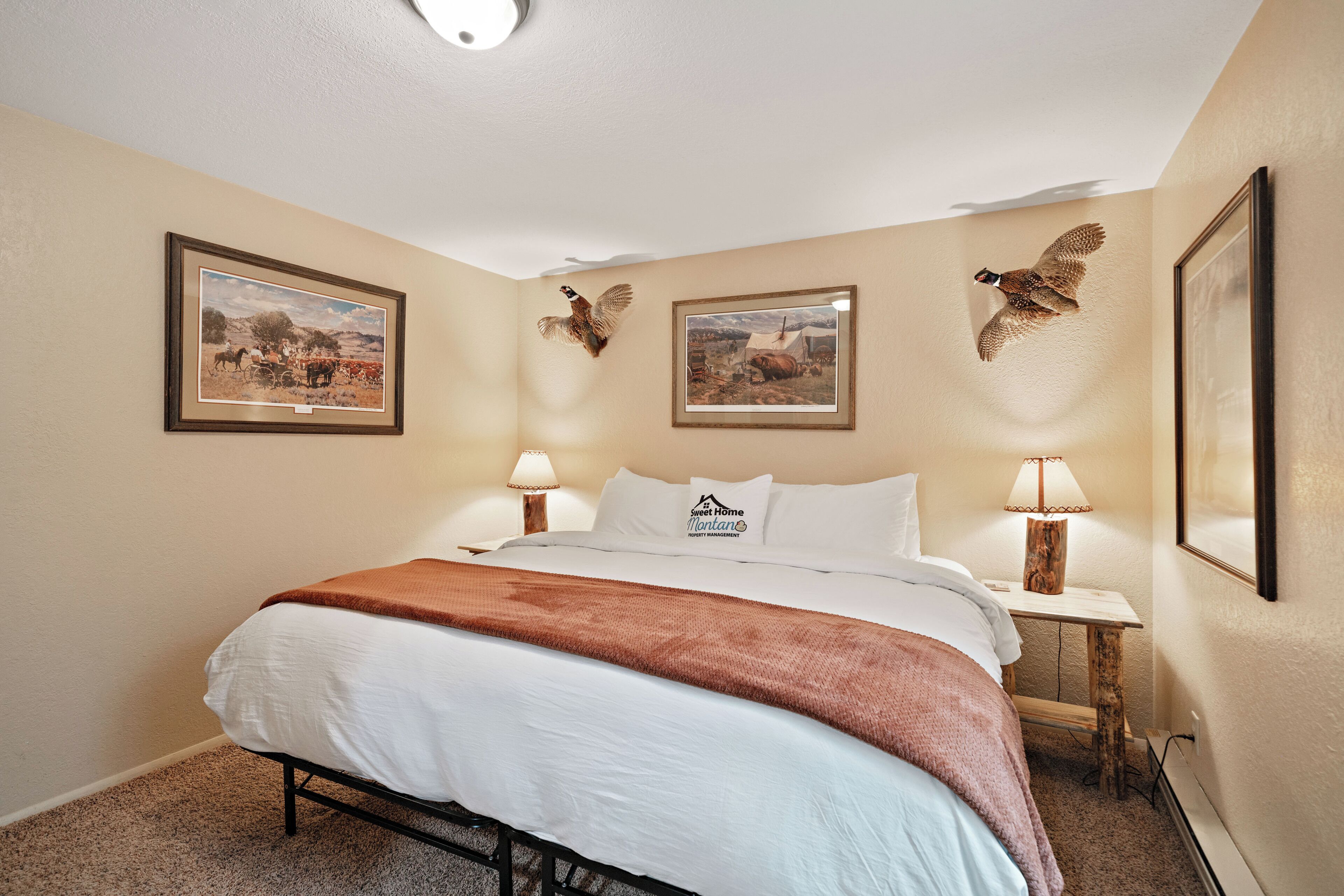 4 bedrooms, premium bedding, down duvets, free WiFi