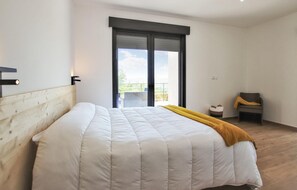 4 Schlafzimmer, Bügeleisen/Bügelbrett, Reisekinderbett, kostenloses WLAN