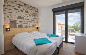 4 Schlafzimmer, Bügeleisen/Bügelbrett, Reisekinderbett, kostenloses WLAN