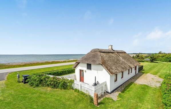 Exterior - Gorgeous home in Thyholm with kitchen (Thyholm)