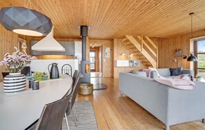 Interior - Awesome home in Læsø with kitchen (Læsø)