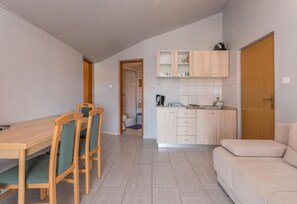 Interior - 1 bedroom cozy apartment in Kakma (Kakma)