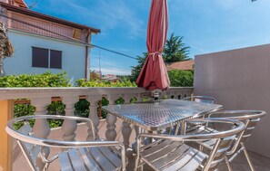 Outdoor dining - Awesome apartment in Kakma with WiFi (Kakma)