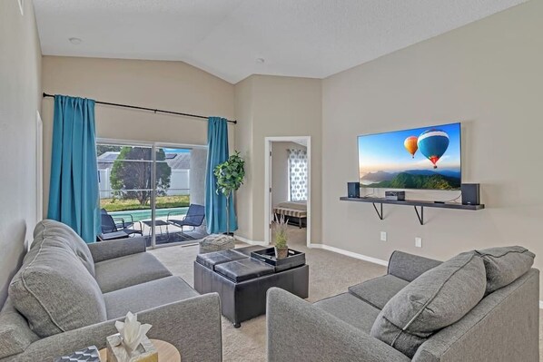 Televisión, futbolito, tenis de mesa y estéreo 