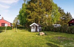 Children's area - 2 bedroom stunning home in Gärsnäs (Gärsnäs)