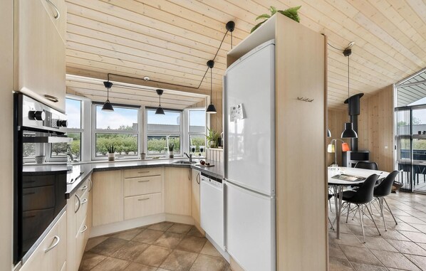 Fridge, microwave, dishwasher, coffee/tea maker