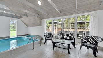 Piscine couverte